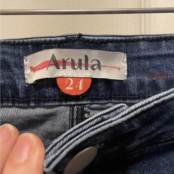 Arula Raw Hem Distressed Jean Capris Size 24 - Picture 2 of 4